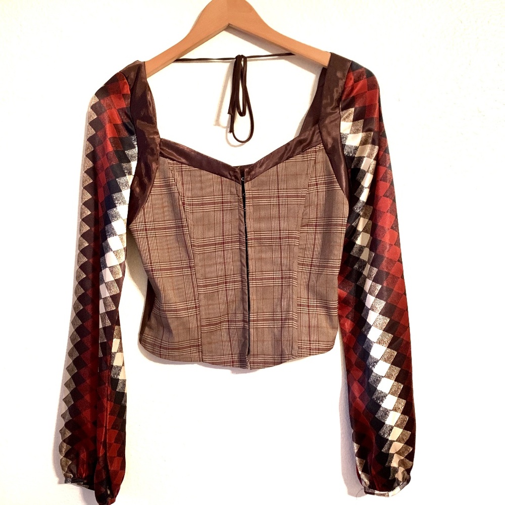 Victorian Cropped Long Sleeve